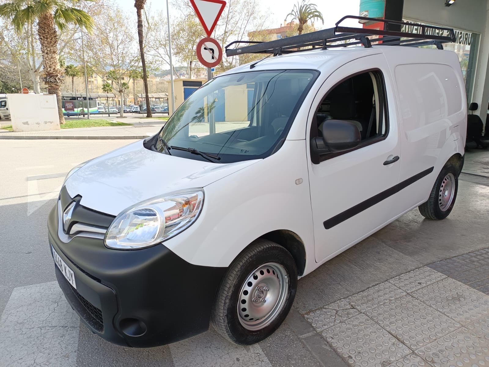 RENAULT Kangoo (Fg. Compact 1.5dCi Profesional 55kW) en Málaga