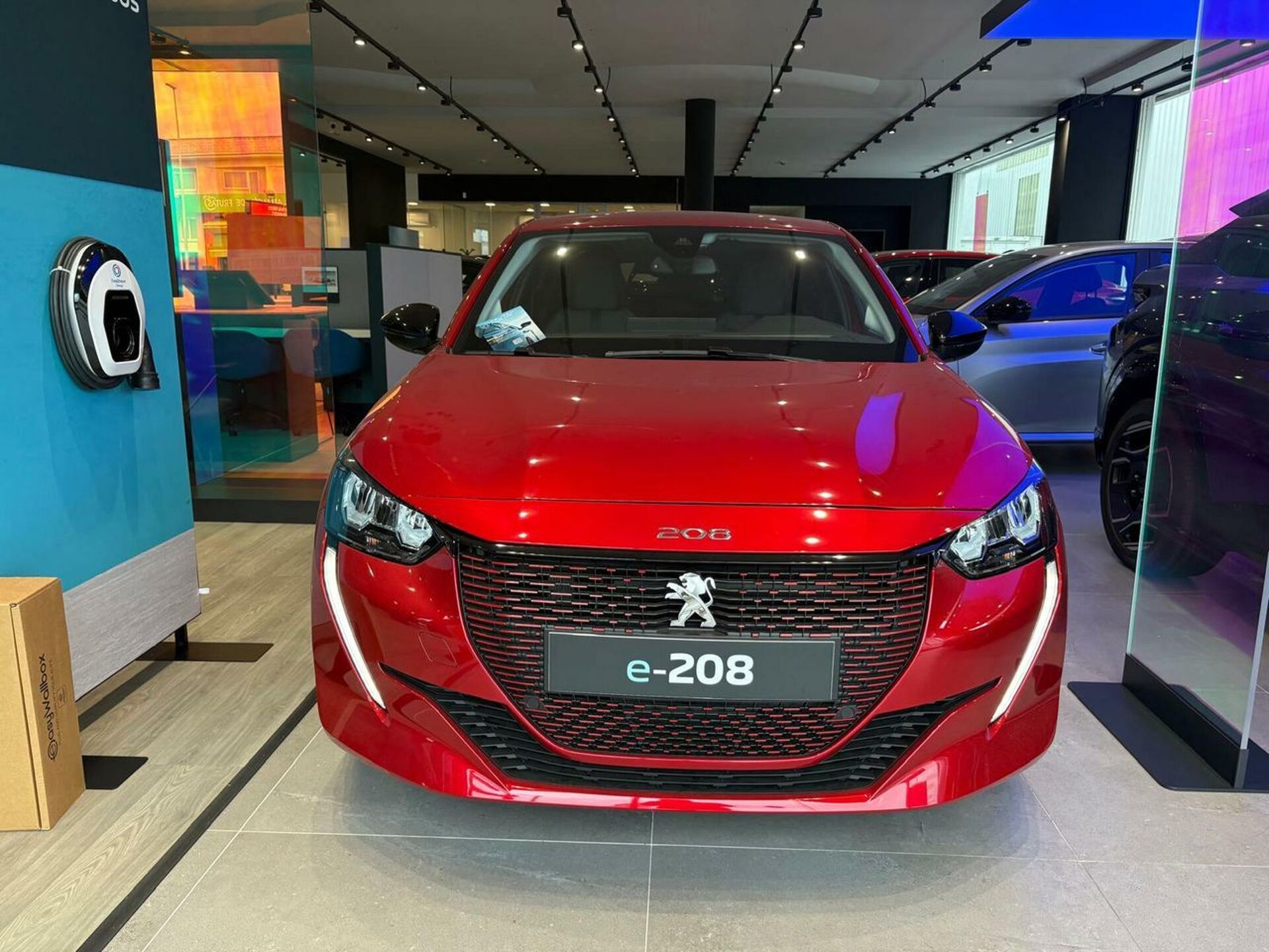 Imagen 2 de PEUGEOT 208