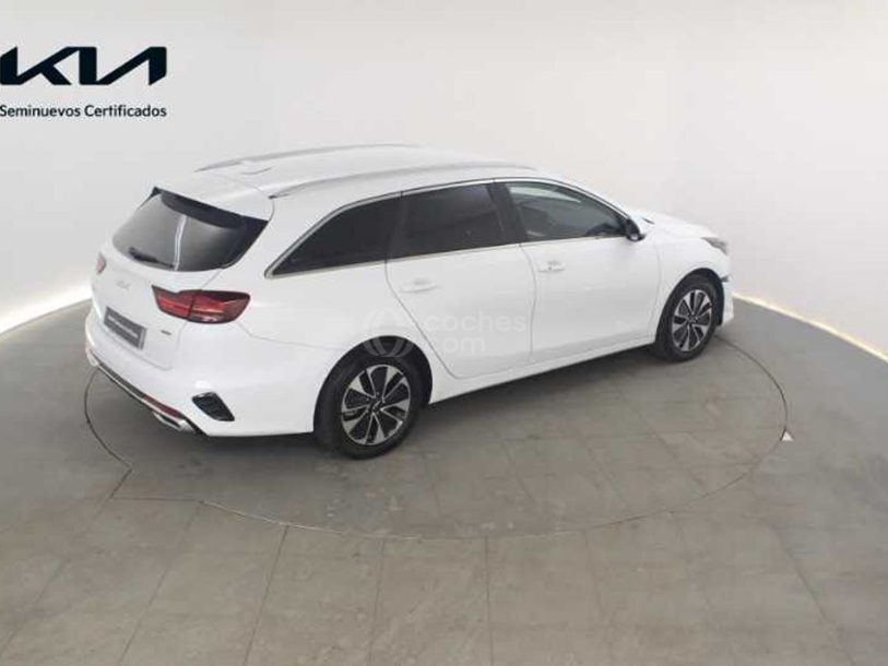 Foto del KIA Ceed Tourer 1.6 PHEV eDrive Aut.