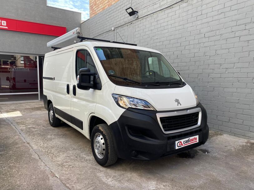 Foto del PEUGEOT Boxer Combi 2.2BlueHDI 330 L1H1 120