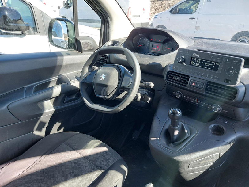 Foto del PEUGEOT Partner 1.5BlueHDI Premium Standard 600kg 75