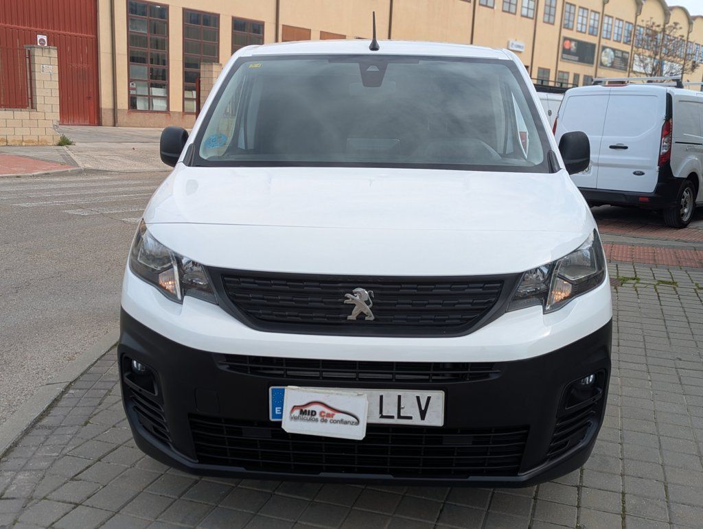 Foto del PEUGEOT Partner 1.5BlueHDI S&S Premium Standard 600kg 100