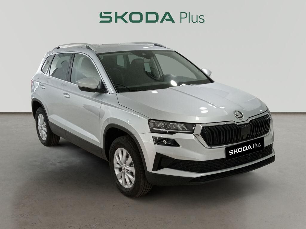 SKODA Karoq (1.5 TSI ACT Selection DSG 110 kW (150 CV)) en Madrid