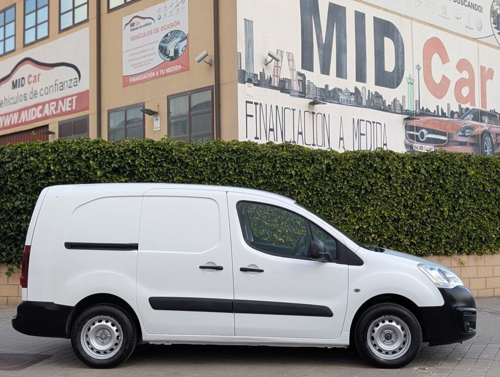 Foto del PEUGEOT Partner 1.6BlueHDI S&S Pro Long 1000kg 100