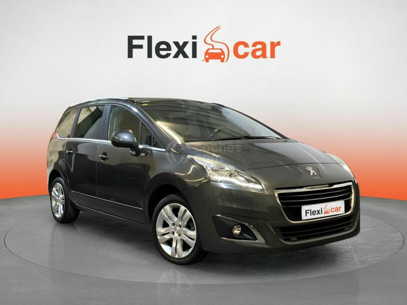 Foto del PEUGEOT 5008 1.2 PureTech S&S Allure 7 pl. 130