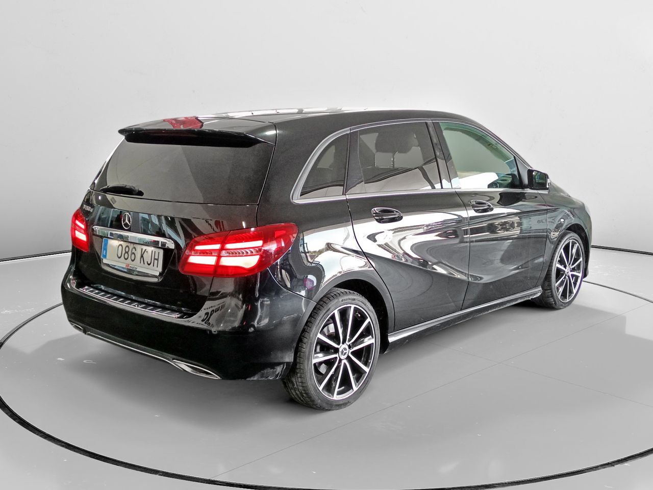 Foto del MERCEDES Clase B B 180d 7G-DCT