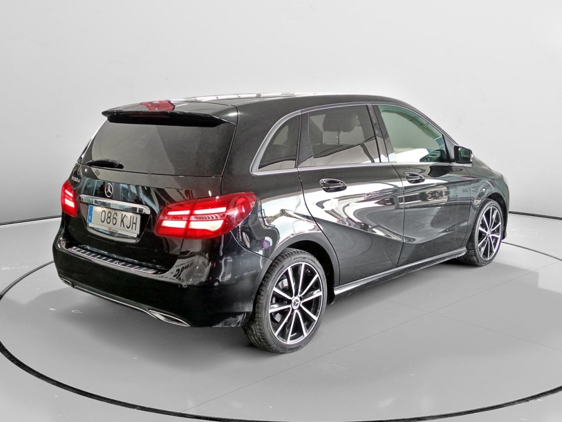 Foto del MERCEDES Clase B B 180d 7G-DCT