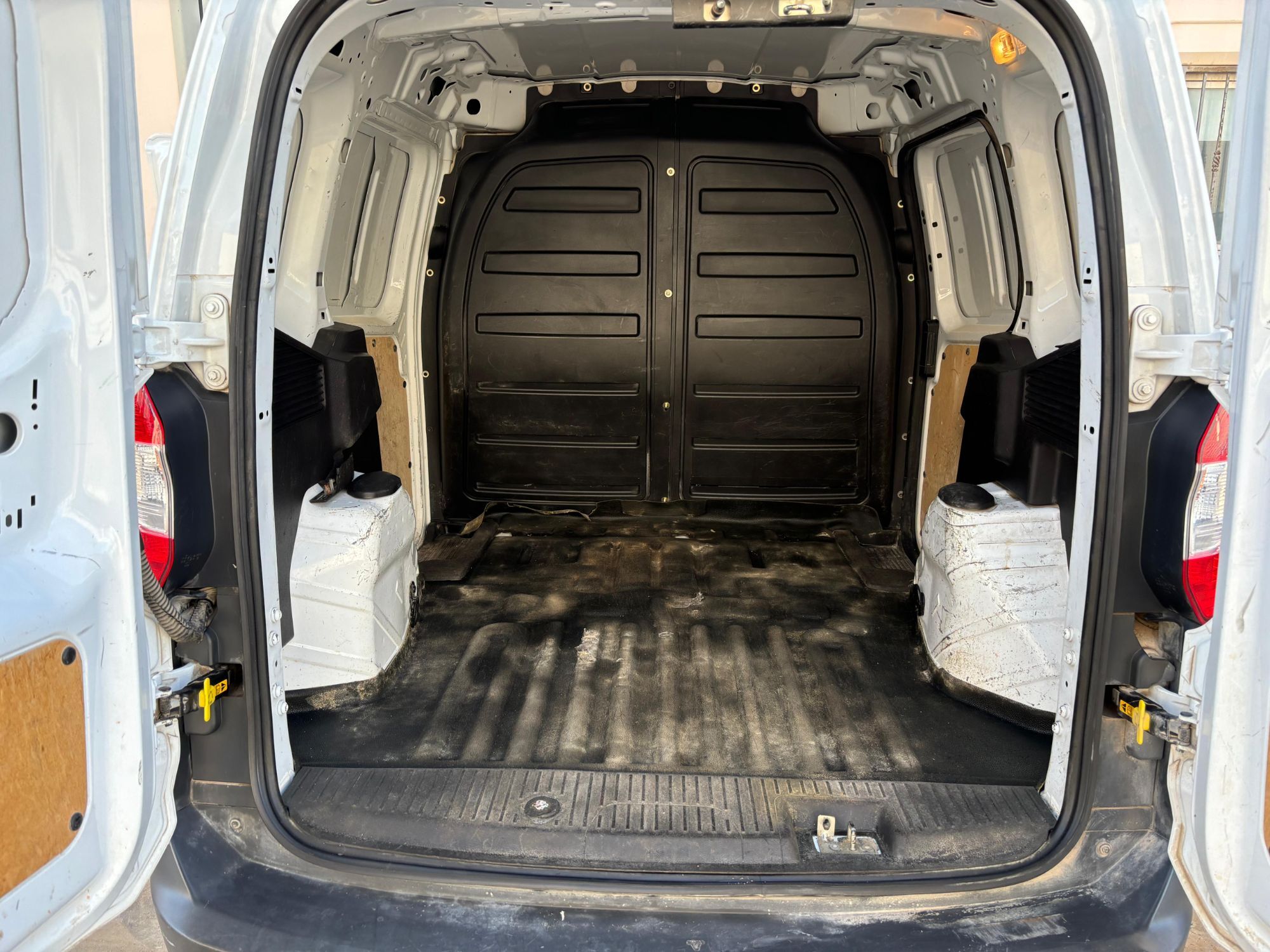 Foto del FORD Transit Courier Van 1.5TDCi Trend 95