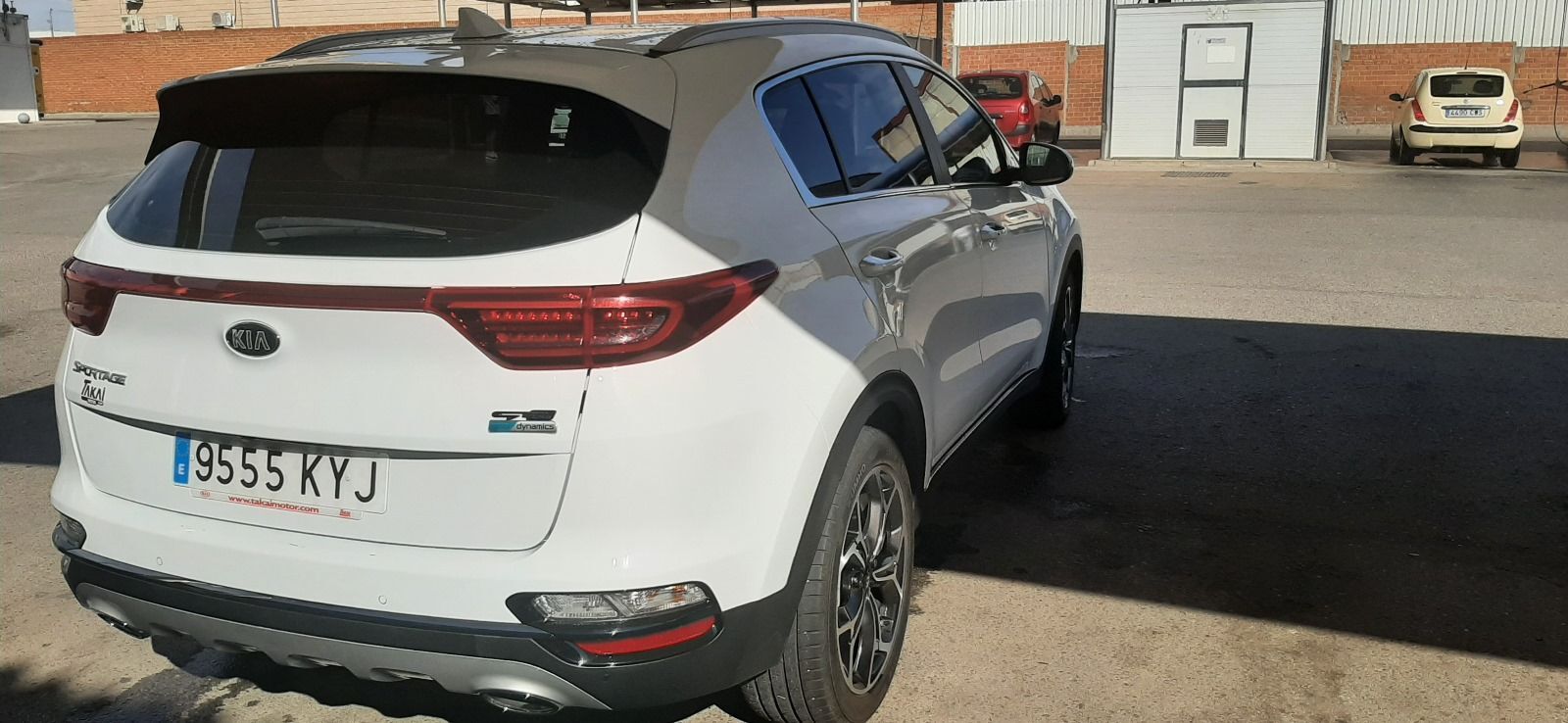 Foto del KIA Sportage 1.6 MHEV GT Line Essential DCT 4x2 136