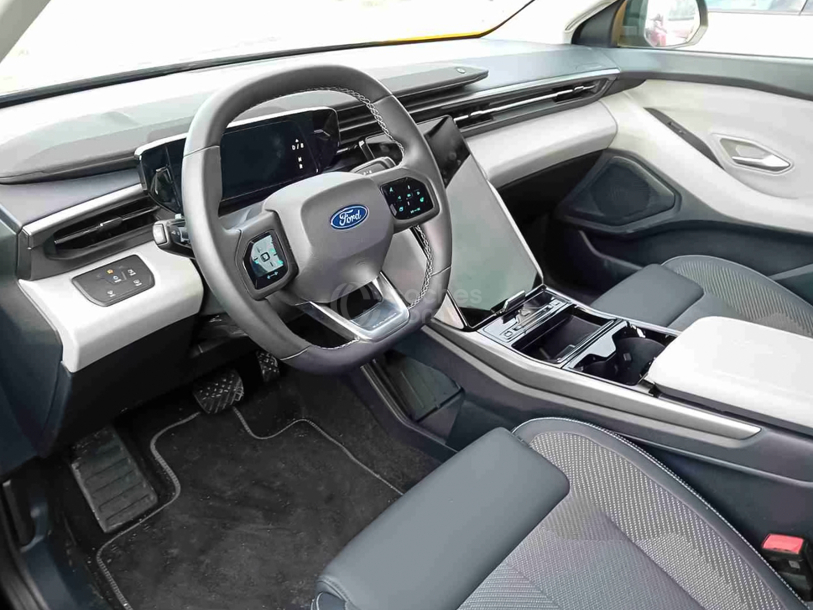 Foto del FORD Explorer RWD Rango Extendido 77kWh