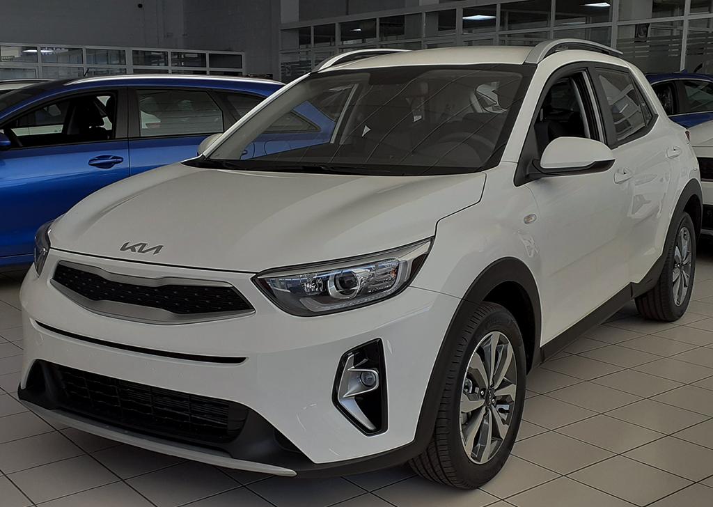 KIA Stonic (1.2 DPI CONCEPT ( MY22) (FLEXIPLAN)) en Badajoz