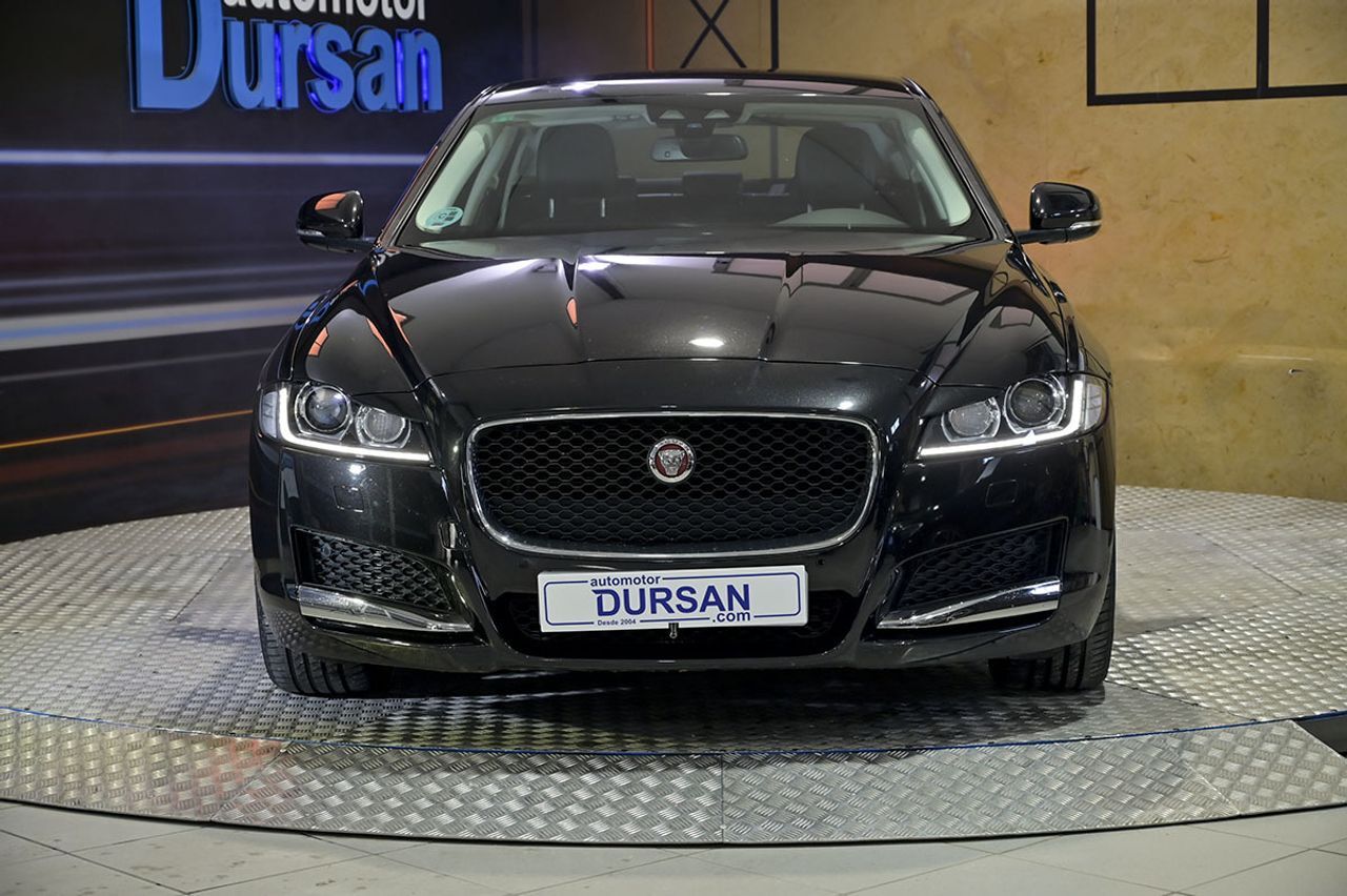 Foto del JAGUAR XF 2.0i4D Portfolio Aut. 180