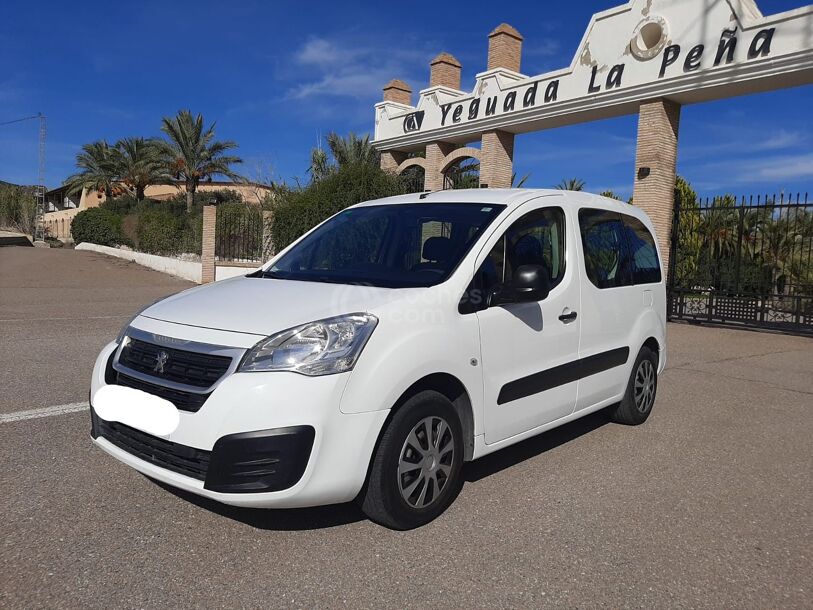 Foto del PEUGEOT Partner Tepee 1.6BlueHDI Access 75