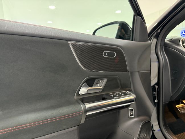 Foto del MERCEDES Clase GLA GLA 200 7G-DCT