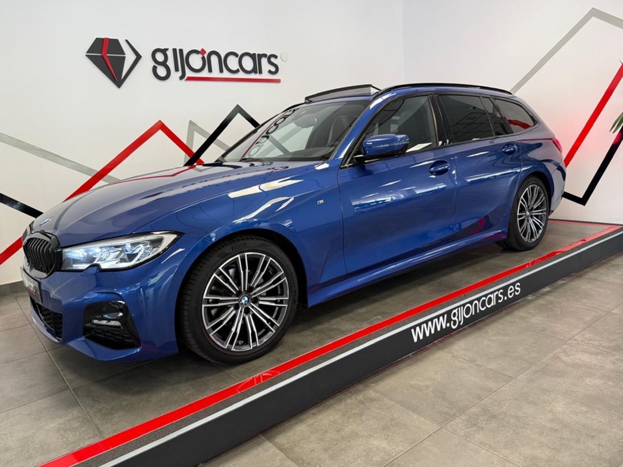 BMW Serie 3 (320d Auto.Touring) en Asturias