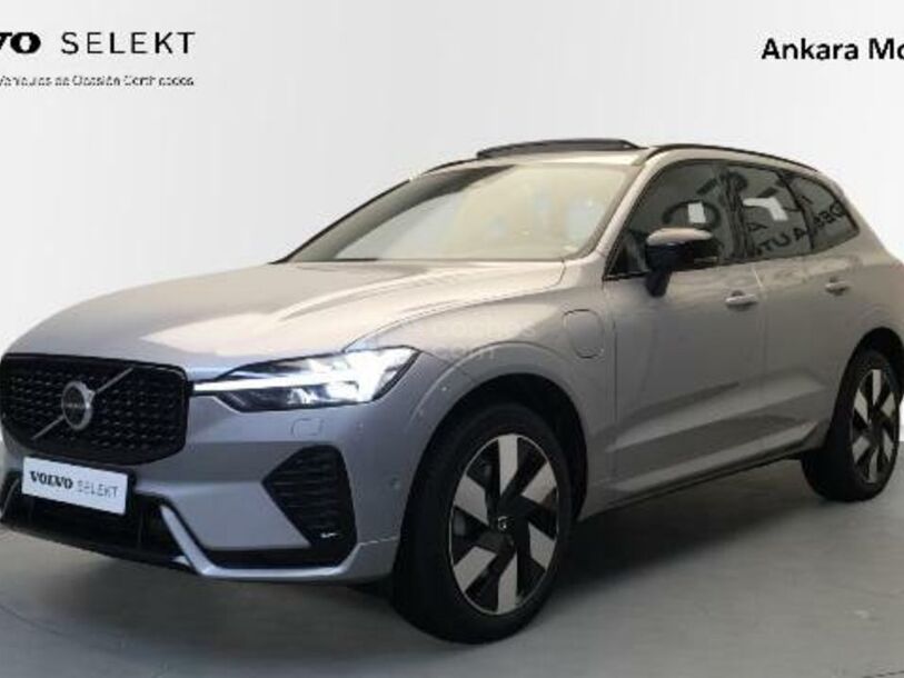 Foto del VOLVO XC60 B4 Plus Dark FWD Aut.