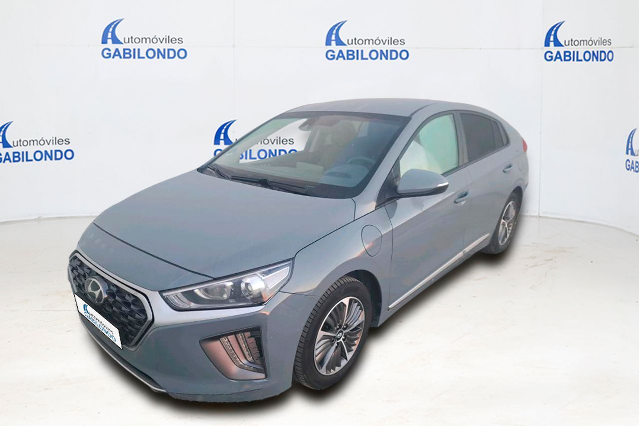 HYUNDAI Ioniq (1.6 GDI PHEV Klass DCT) en Valladolid