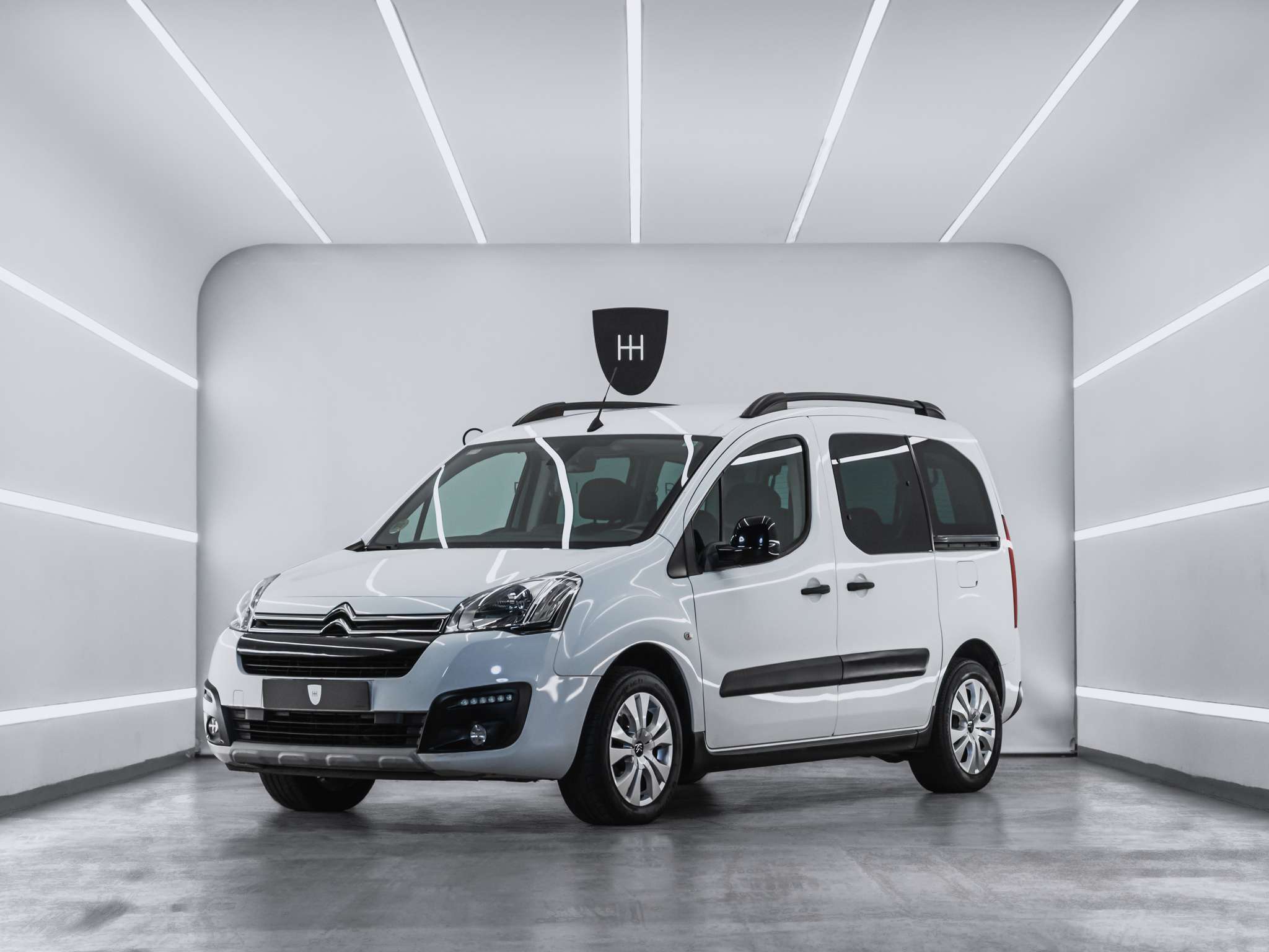 CITROEN Berlingo (Berlingo 1.6 BlueHDi 120 FAP XTR Plus S&S) en Barcelona