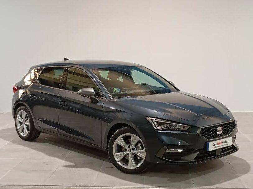 Foto del SEAT León 1.0 eTSI S&S FR DSG-7 110