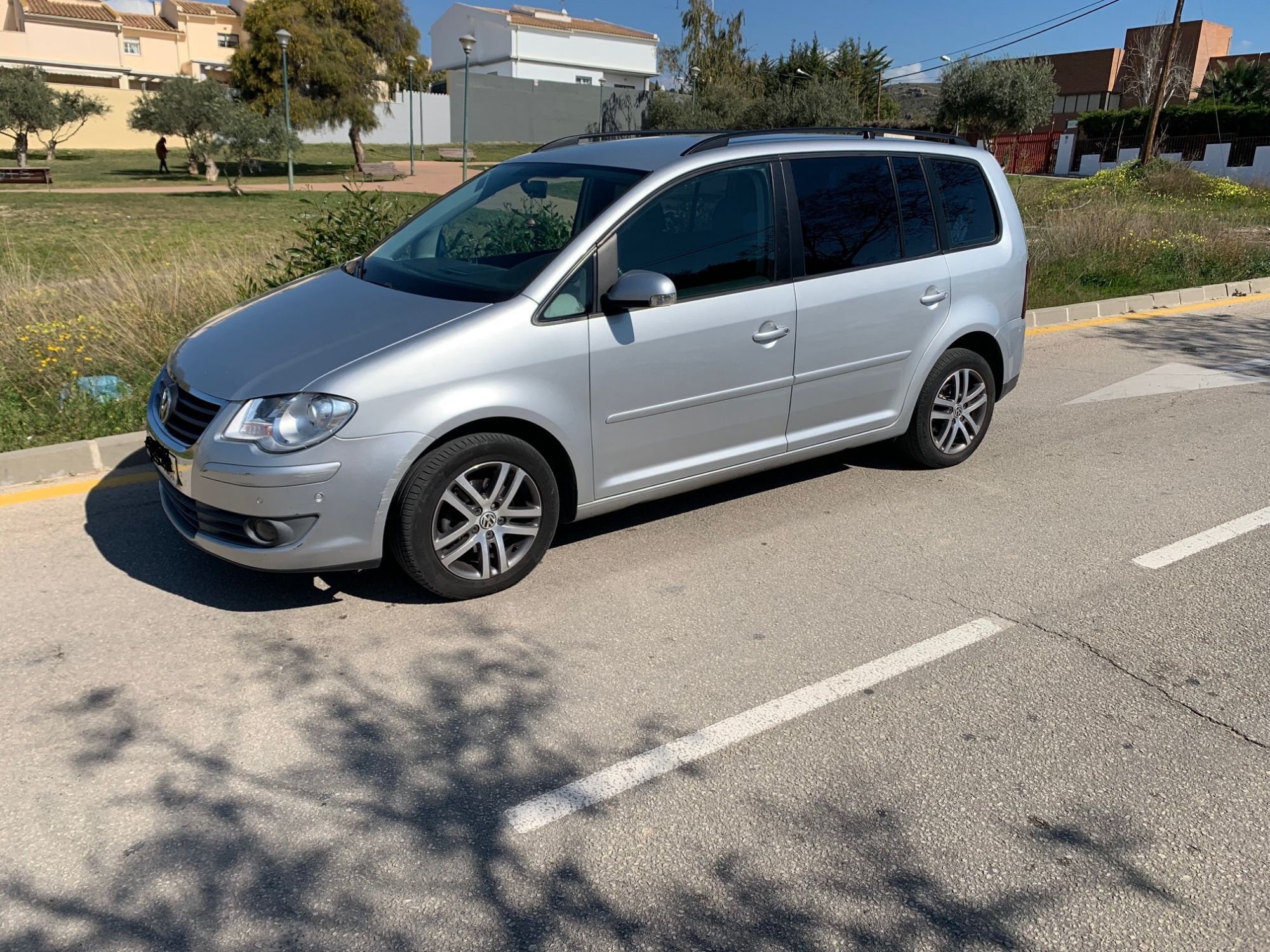 Foto del VOLKSWAGEN Touran 1.9TDI Traveller DSG 105