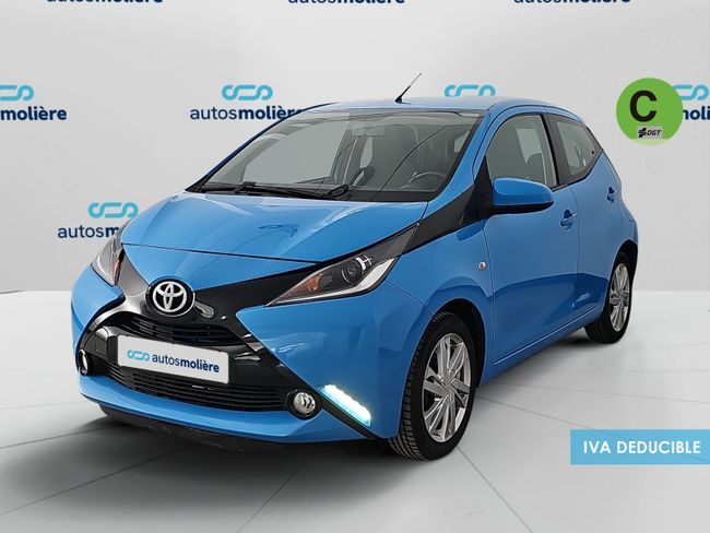TOYOTA Aygo (1.0 70 x-play 51 kW (69 CV)) en Málaga