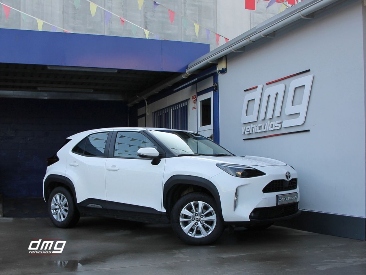TOYOTA Yaris Cross (1.5 Dynamic Force Multidrive Active 125Cv 5p) en Barcel