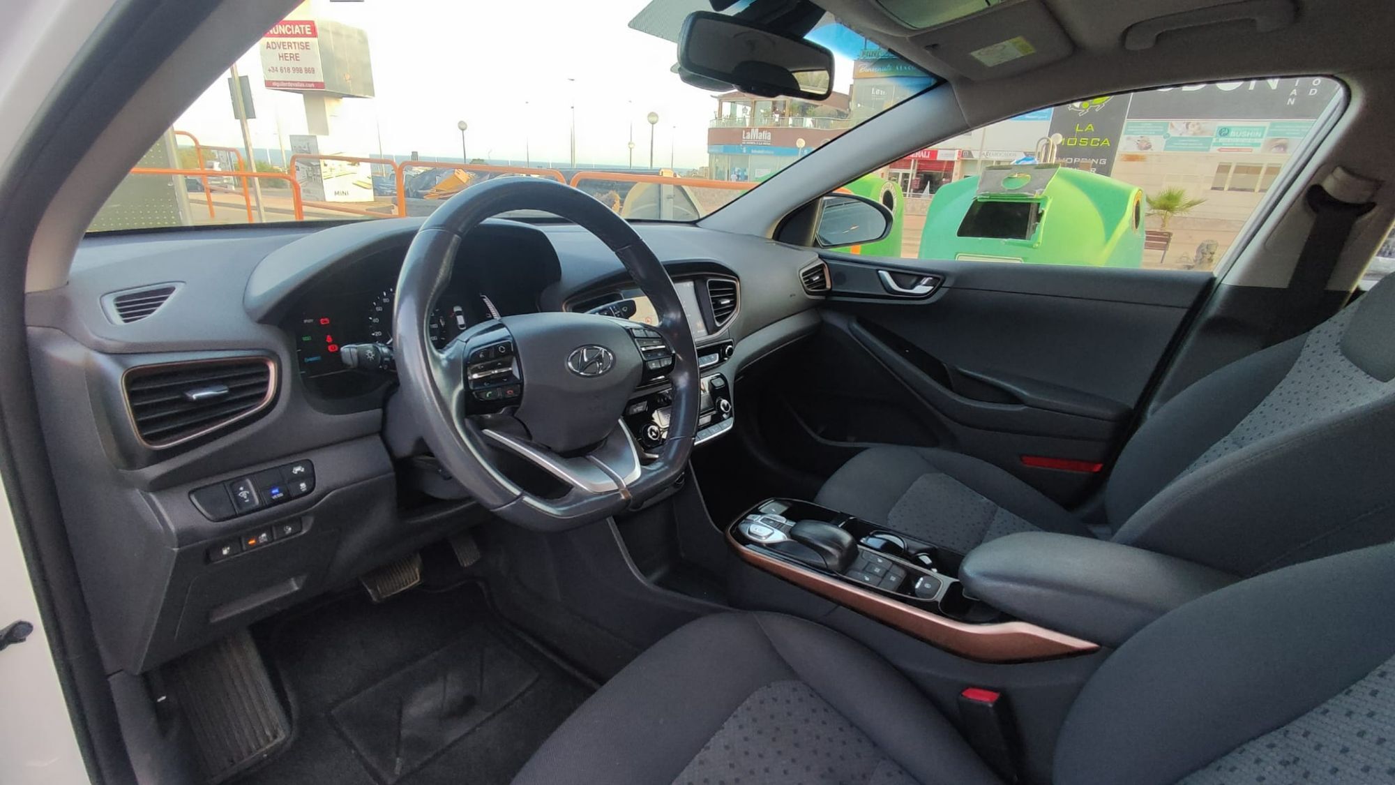 Foto del HYUNDAI Ioniq EV 88kW Style White