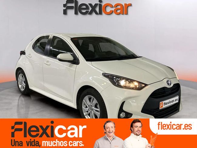 TOYOTA Yaris (1.5 120H Business Plus) en Sevilla
