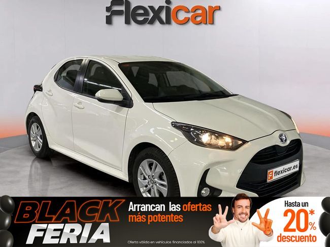 TOYOTA Yaris (1.5 120H Business Plus) en Sevilla