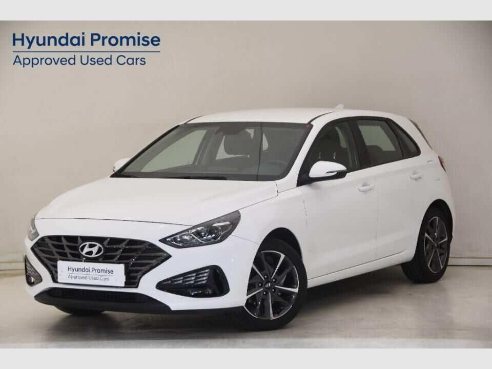 HYUNDAI i30 (1.5 DPI Klass SLX 110) en Cádiz