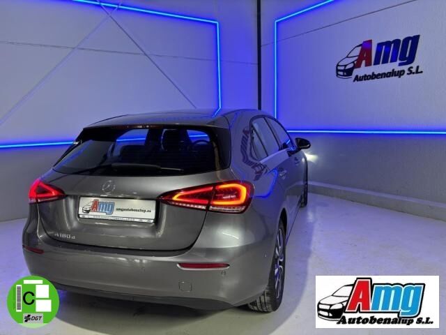 Foto del MERCEDES Clase A A 180d Sedán 7G-DCT