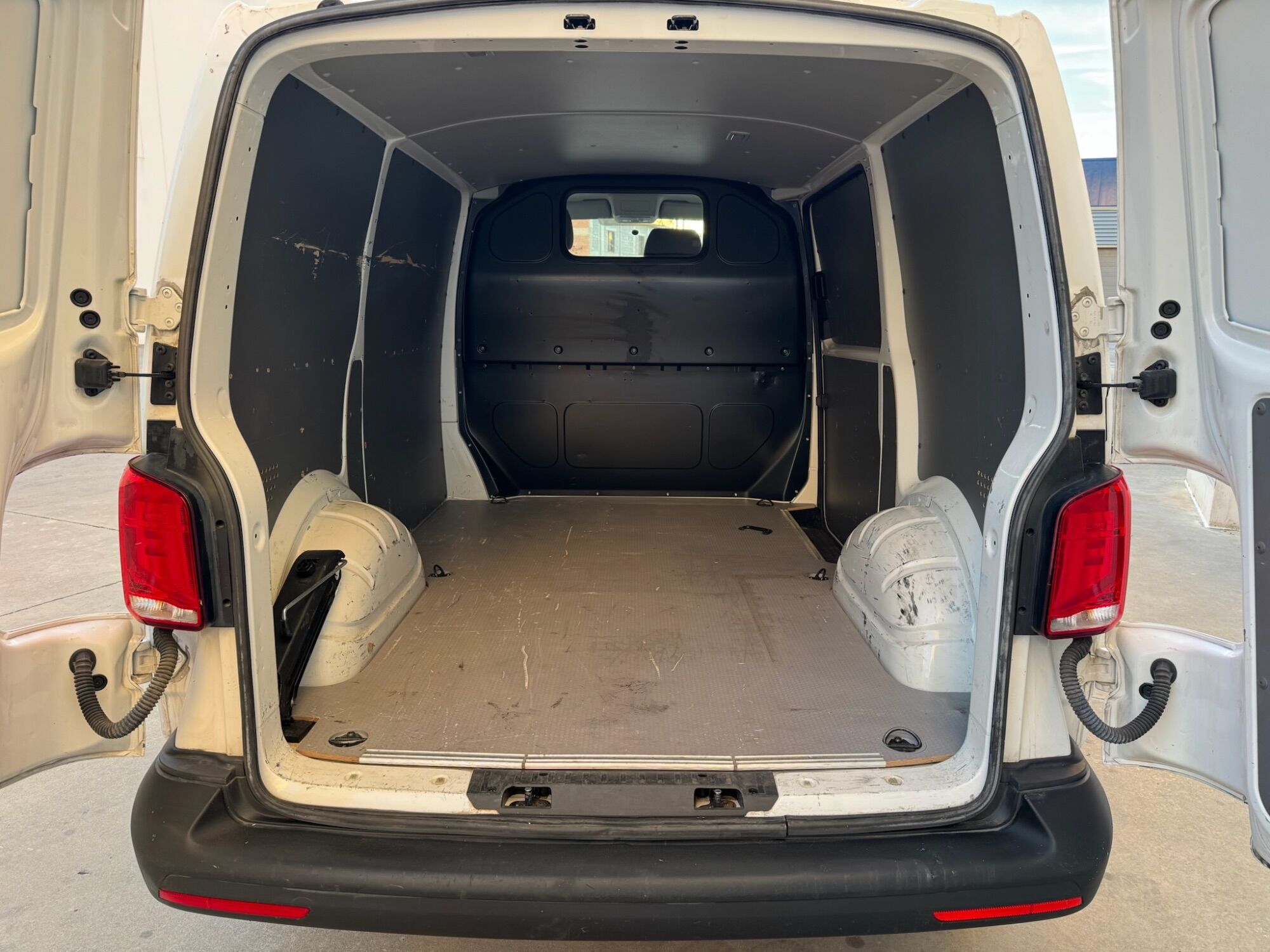 Foto del VOLKSWAGEN Transporter Furgón 2.0TDI BMT 81kW