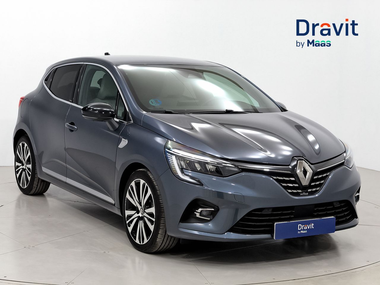 RENAULT Clio (Initiale Paris E-Tech Híbrido 103 kW) en Barcelona