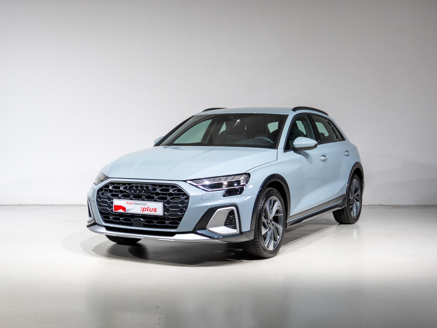 AUDI A3 (1.5 35 TFSI MHEV S TRO ALLSTREET GENUINE 5P) en Navarra