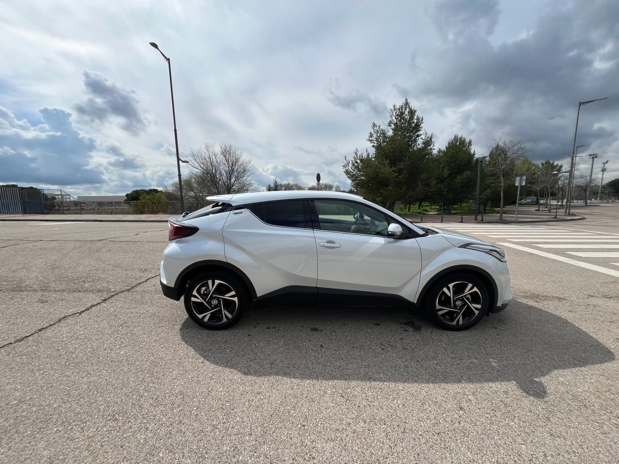 Foto del TOYOTA C-HR 125H Advance