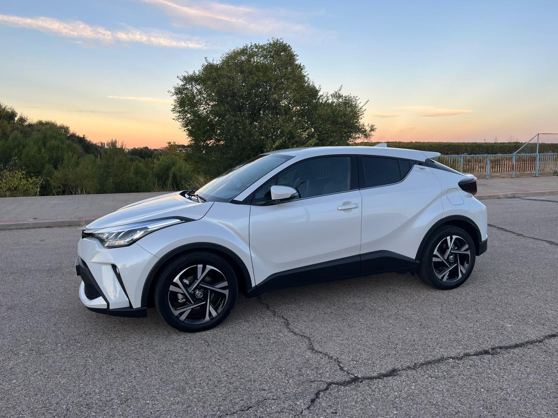Imagen de TOYOTA C-HR