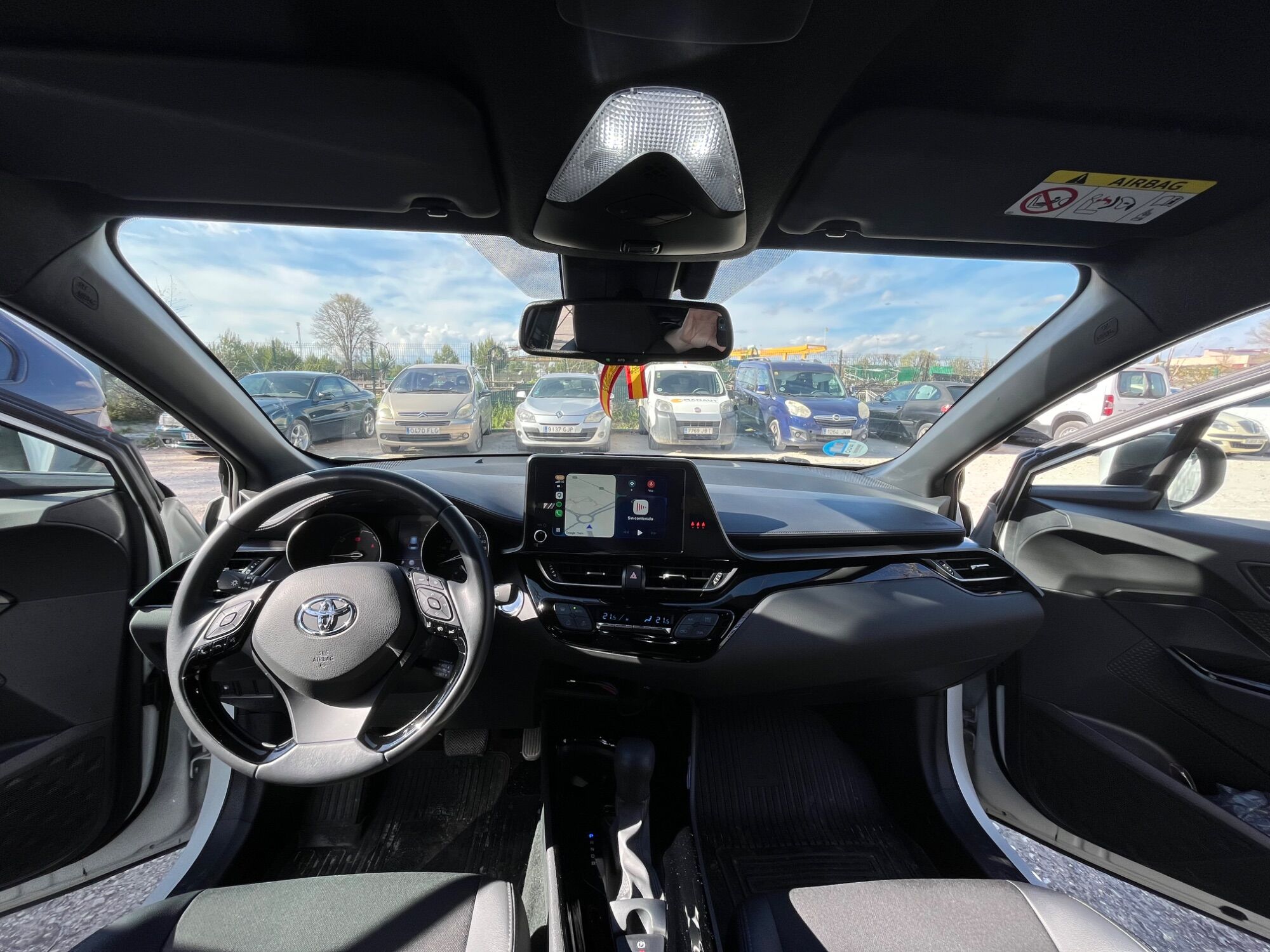 Foto del TOYOTA C-HR 125H Advance