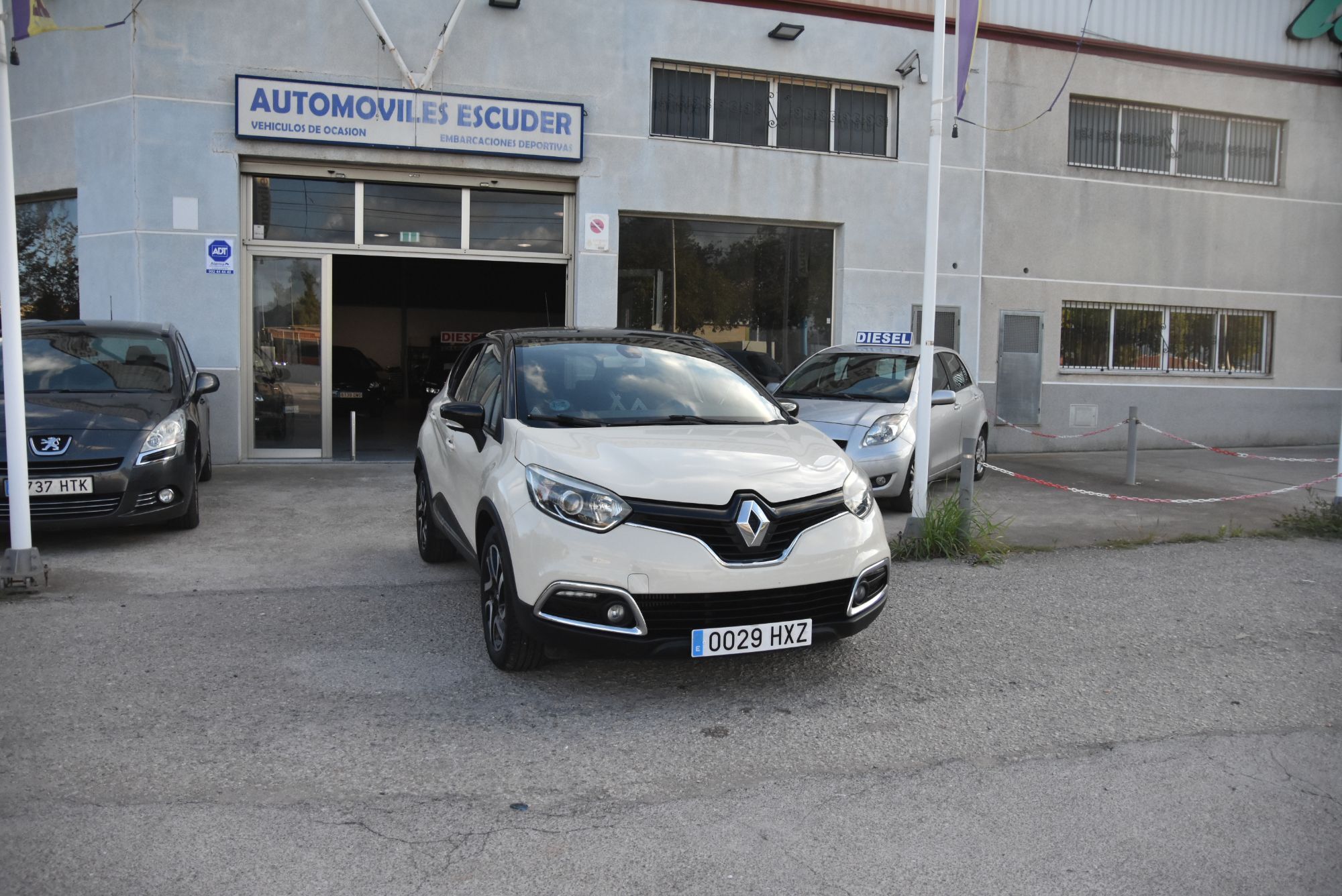 RENAULT Captur (TCe eco2 Energy Life 90) en Castellón