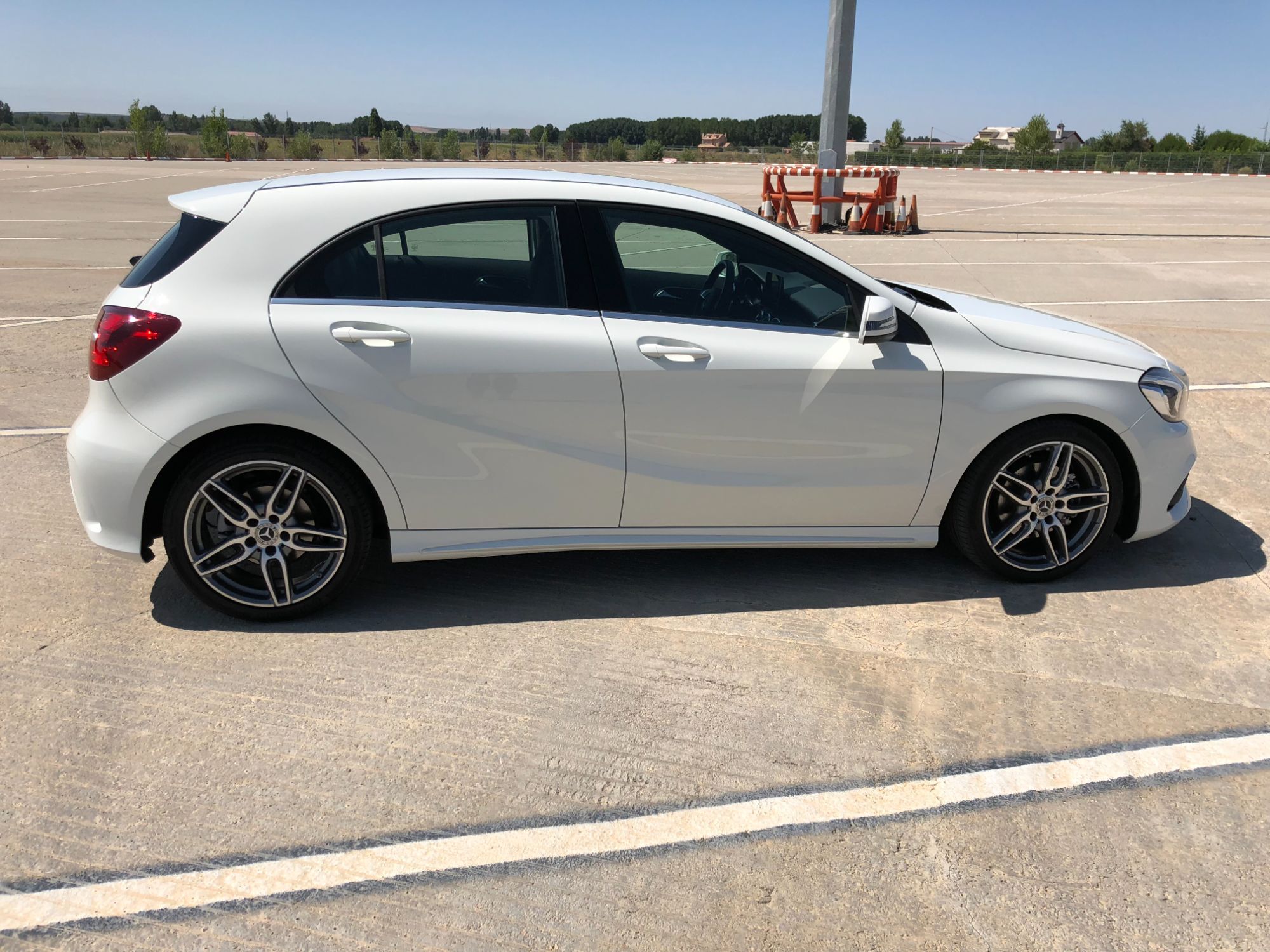 Foto del MERCEDES Clase A A 200d 7G-DCT