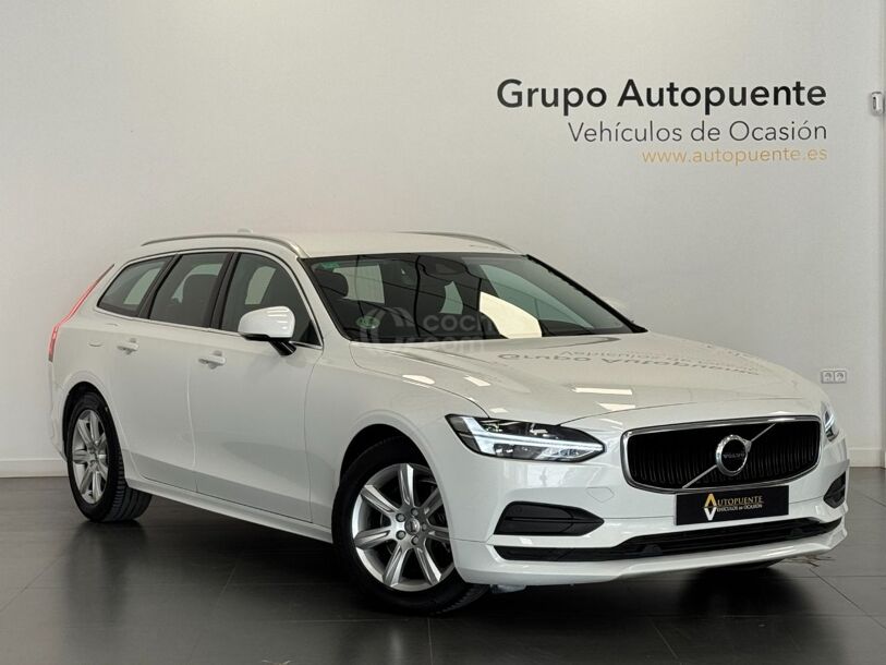 Foto del VOLVO V90 D4 Momentum Aut. 190