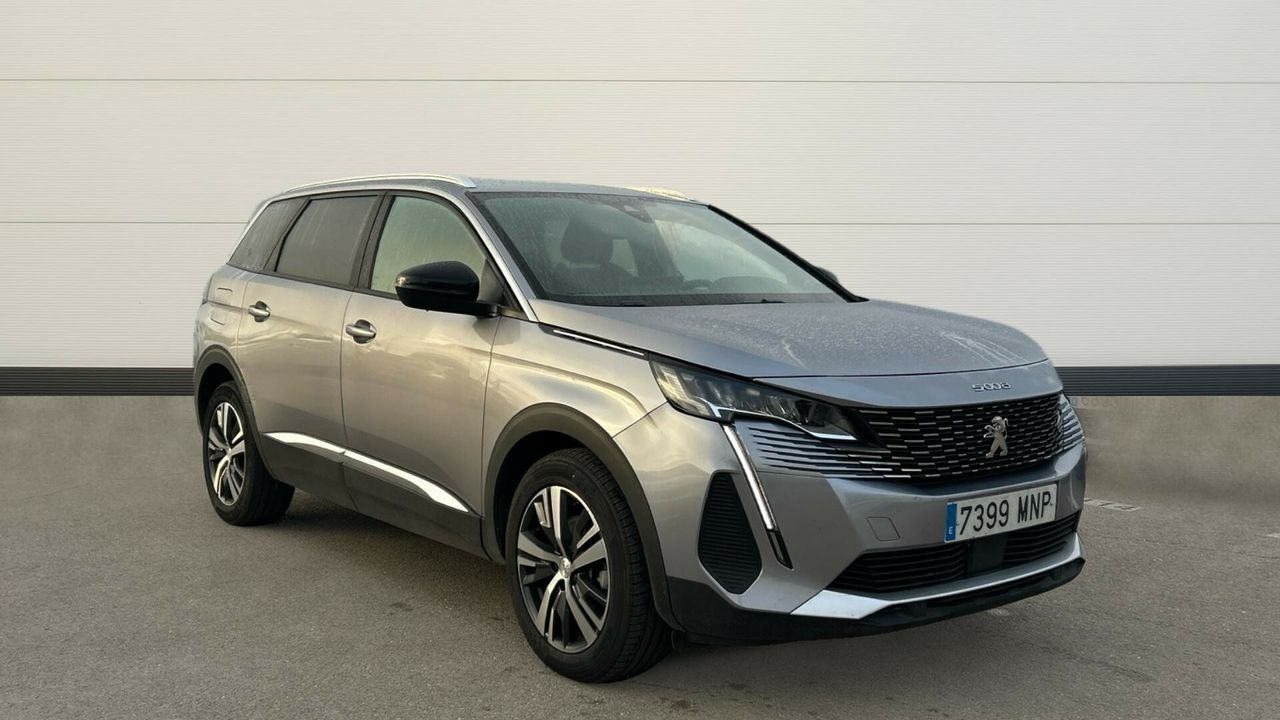 PEUGEOT 5008 (1.2 MHEV HYBRID 100KW ALLURE PACK EDCS6 136 5P 7 Plazas) en M