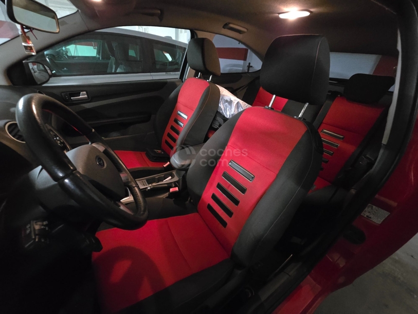 Foto del FORD Focus 1.6 Ti-VCT Trend