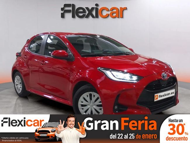 TOYOTA Yaris (1.5 120H Business Plus) en Ourense