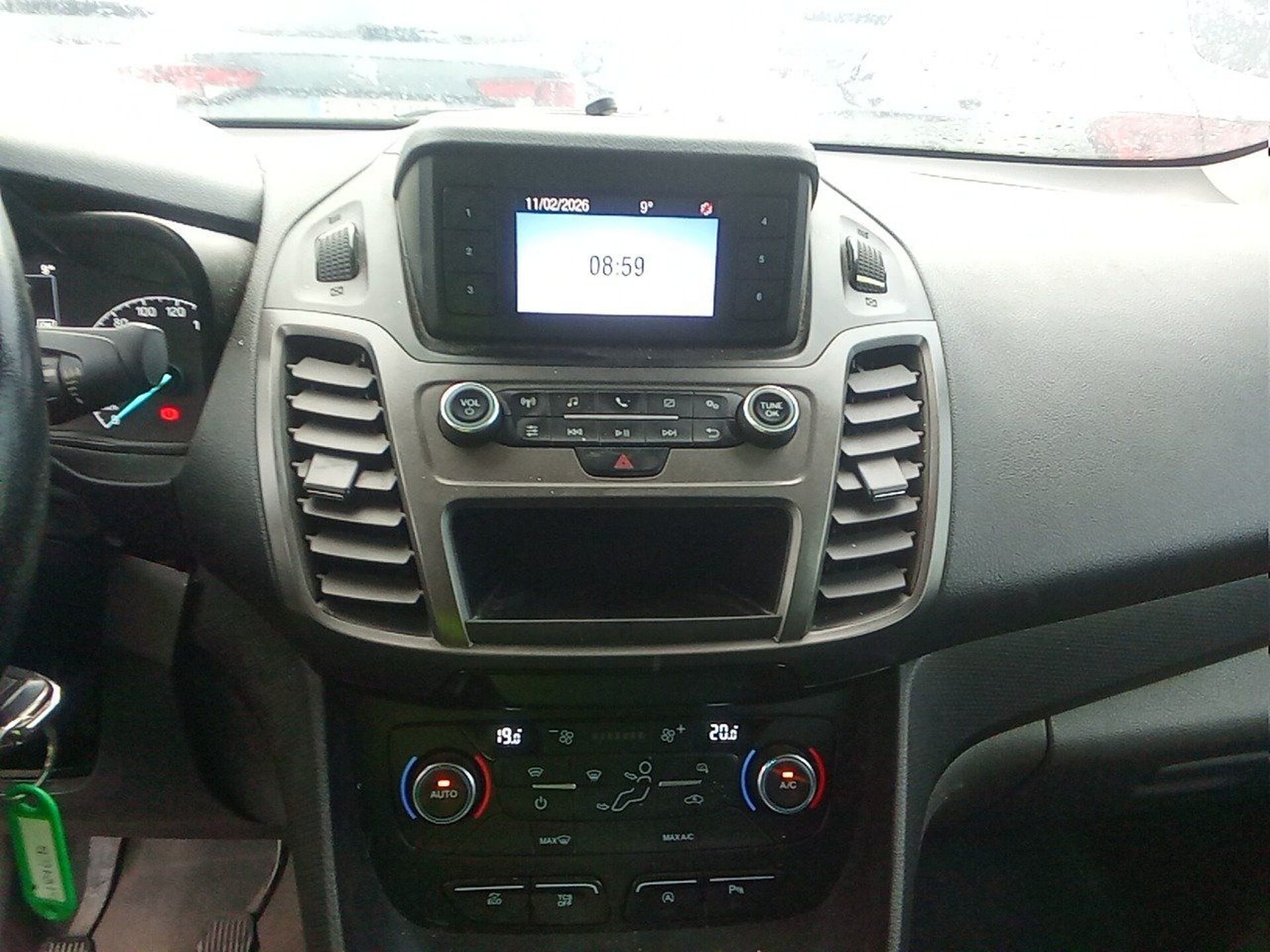 Imagen 2 de FORD Connect Comercial