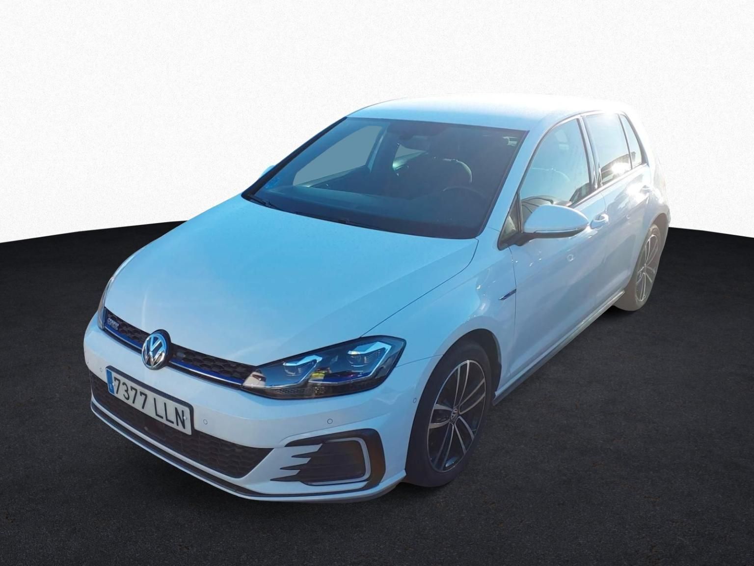 VOLKSWAGEN Golf (GTE 1.4 TSI e-Power 150 kW (204 CV) DSG) en Madrid