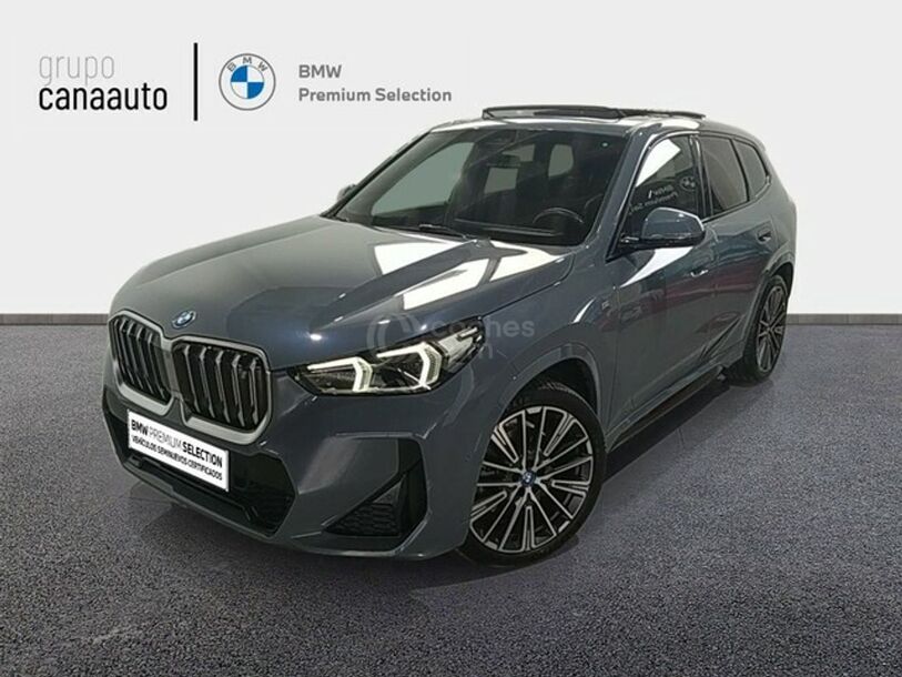 Foto del BMW iX xDrive 40