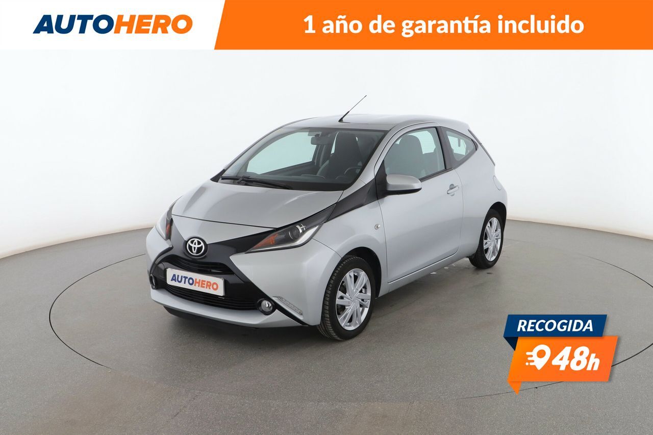 TOYOTA Aygo (1.0 X-Play) en Madrid