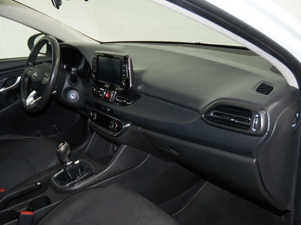 Foto del HYUNDAI i30 1.5 DPI Klass SLX 110