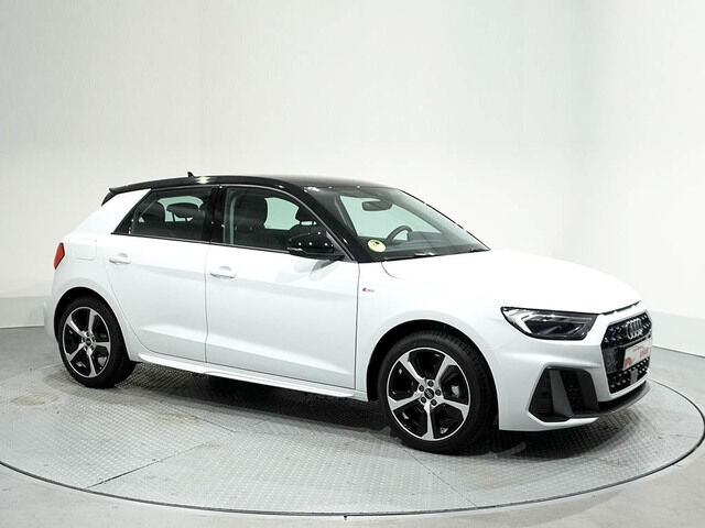 AUDI A1 (Adrenalin Black edition 30 TFSI 85 kW (116 CV)) en León
