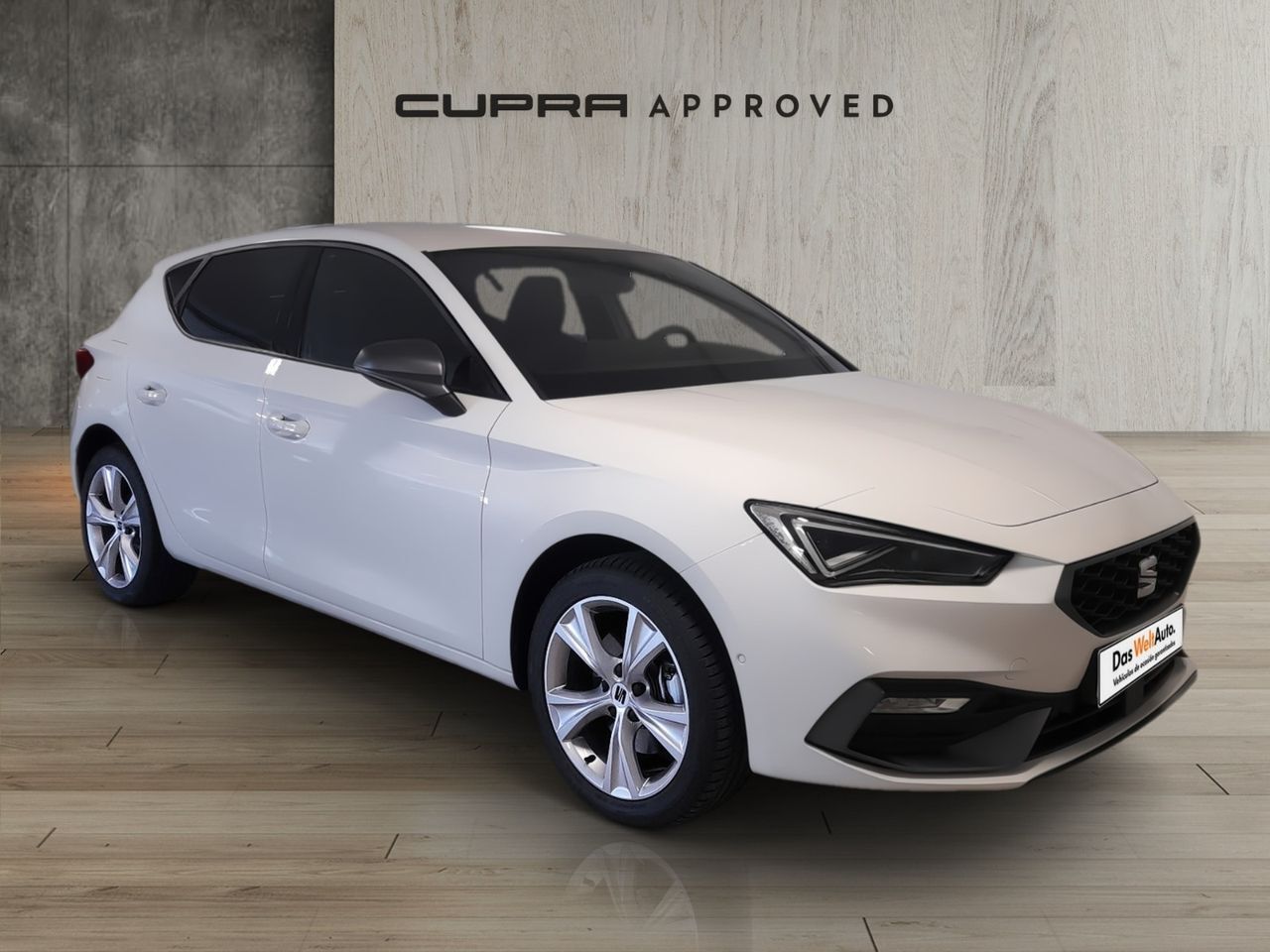SEAT León (1.5 TSI e-Hybrid 150kW DSG-6 FR XM) en Barcelona